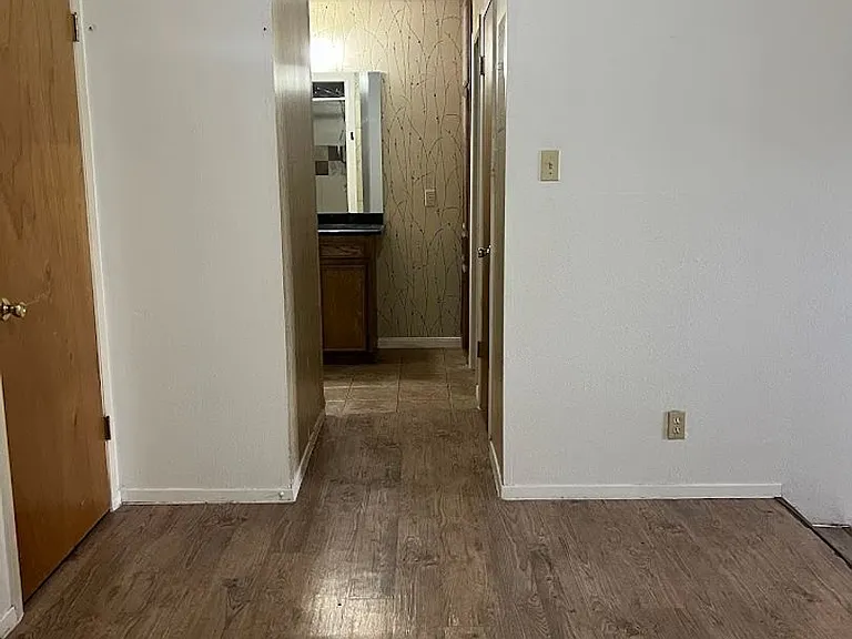 2813 1/2 Rio Grande St — Photo 10