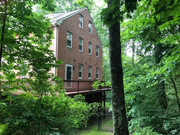 89 Hartford Ave E #4-J, Uxbridge, MA 01569