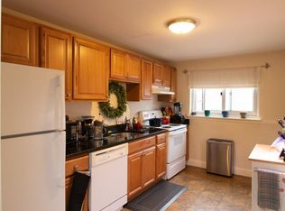 79 Brookline St #4, Chestnut Hill, MA 02467