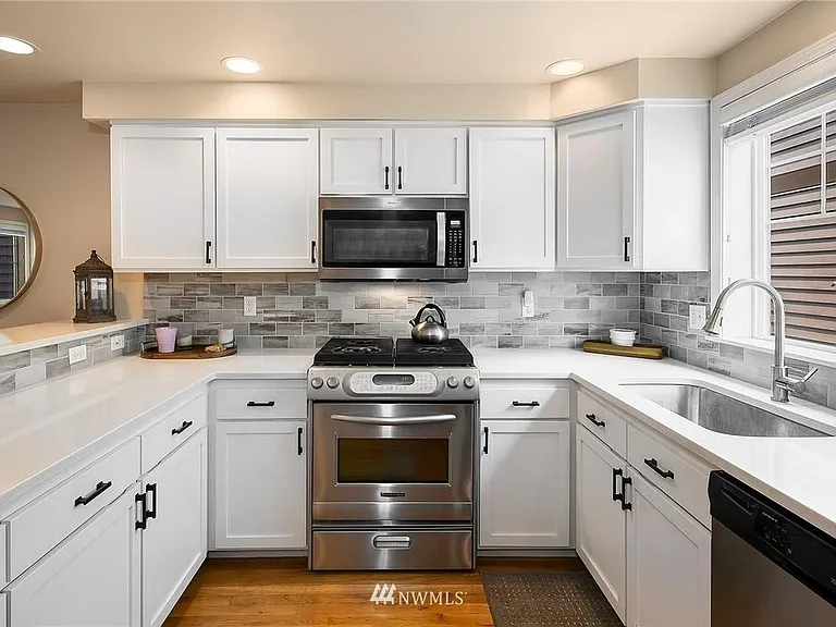 8505 Midvale Ave N #B — Photo 2