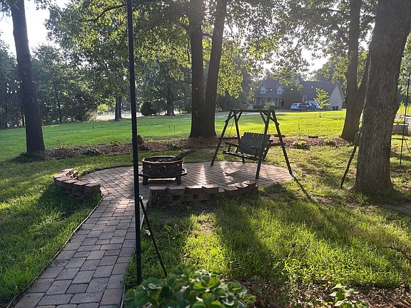 2nd image of 184 N Apricot Court