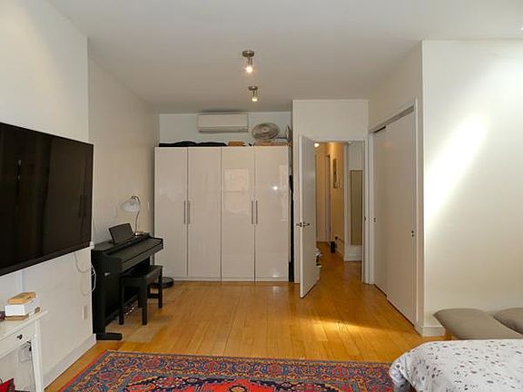 5th image of 395 14th St #2