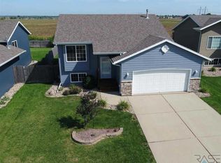 7304 W 50th St, Sioux Falls, SD 57106