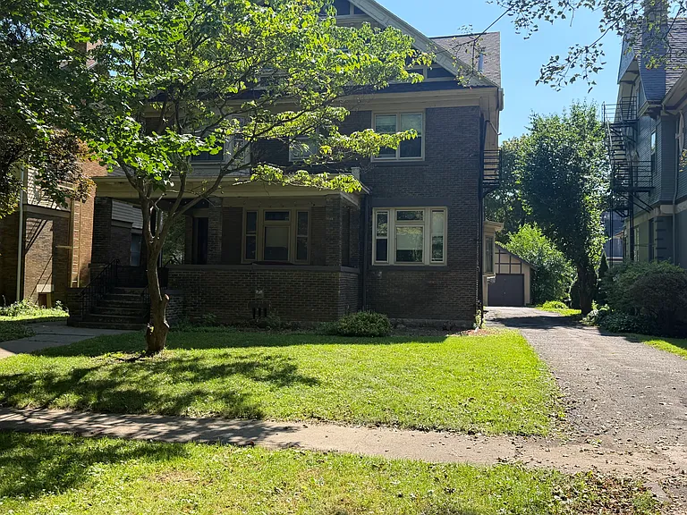 12 Granger Pl #1 — Photo 1