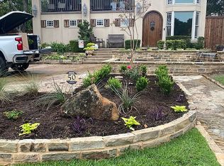 306 E Rochelle Rd, Irving, TX 75062