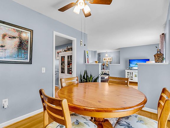 4th image of 407 Rose Ln