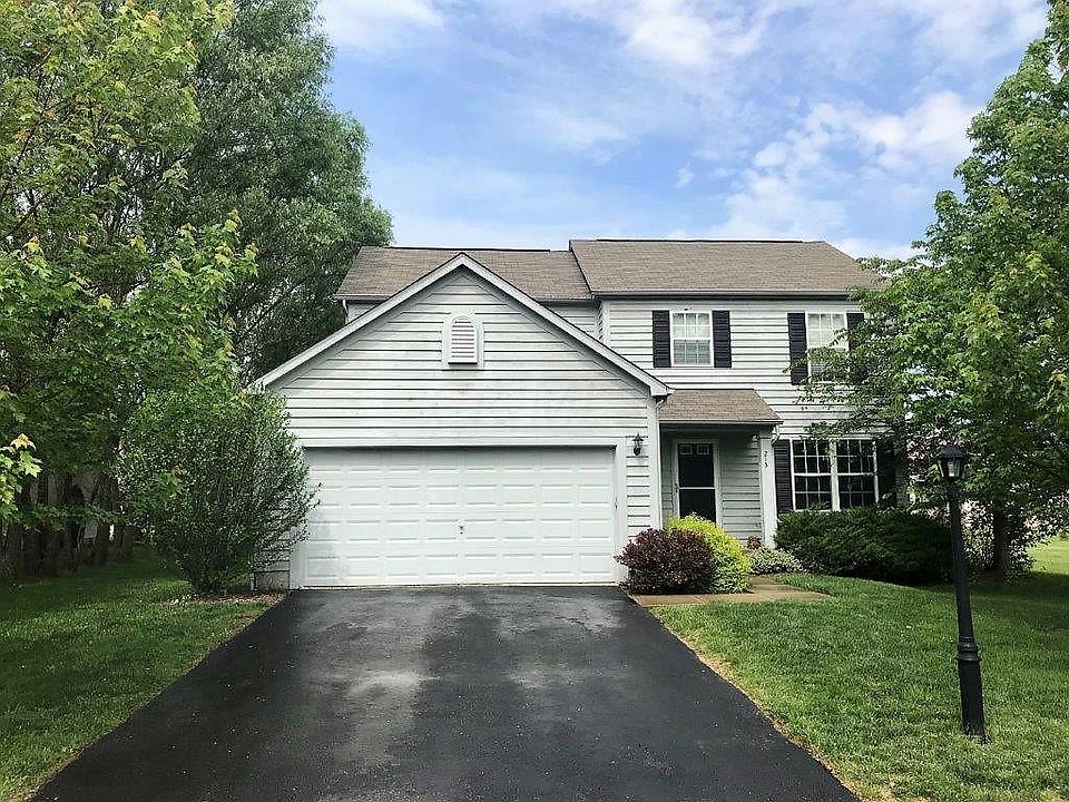 1st image of 215 Winter Hill Pl