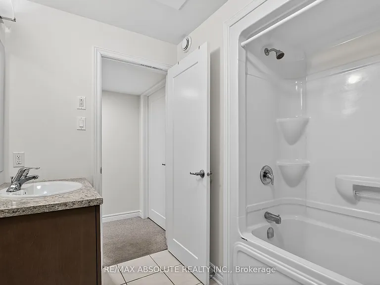 15 Seabert Dr — Photo 14