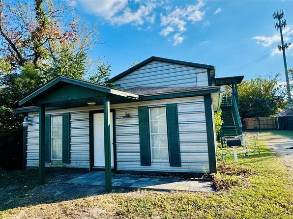 105 Clear Lake Rd APT A