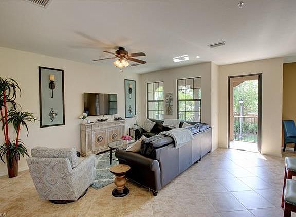 4th image of 9063 Capistrano St N Unit 4404