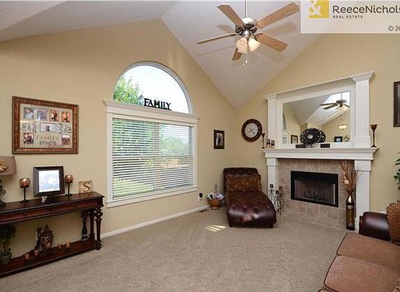 4th image of 1501 SE Cape Dr