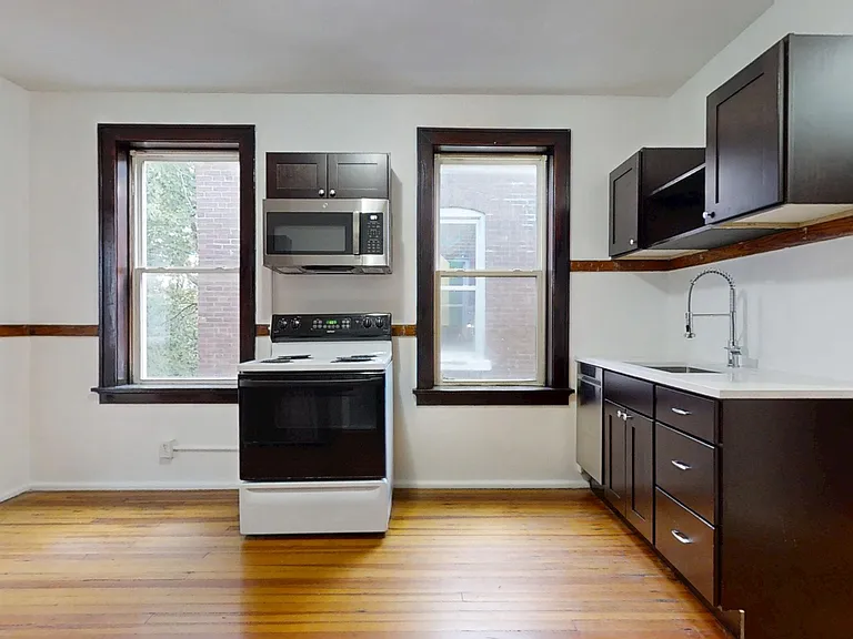 3704 Fairview Ave #2W — Photo 27