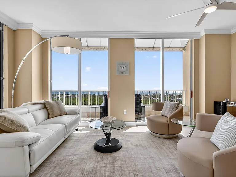 700 E Boynton Beach Blvd #Penthouse 2 — Photo 20