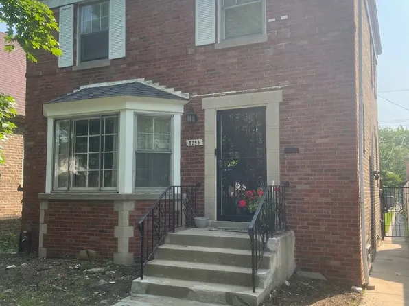 8751 S Ridgeland Ave, Chicago, IL 60617