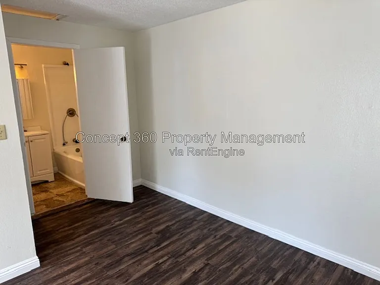 157 E Harcourt St — Photo 11