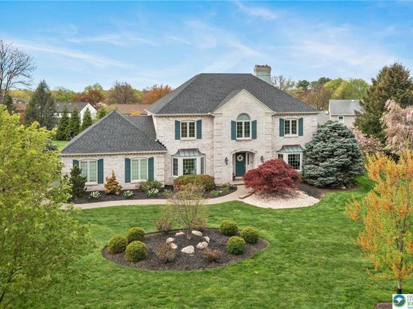 1012 Buckingham Dr, Allentown, PA 18103