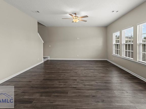 4th image of 199 Brightleaf Cir