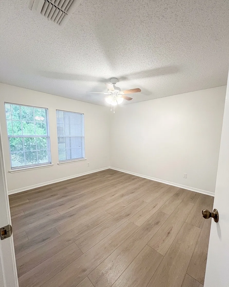 1 bed, 686 sqft, $1,400 — Photo 3