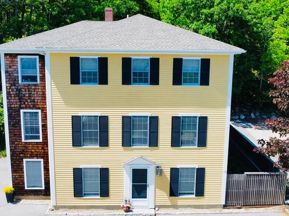 28 Elm St #2, Manchester, MA 01944