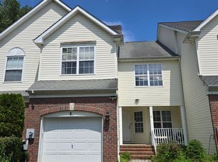 8 Stewart Ct, Old Bridge, NJ 08857