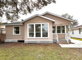 914 Bunton St, Houston, TX 77009