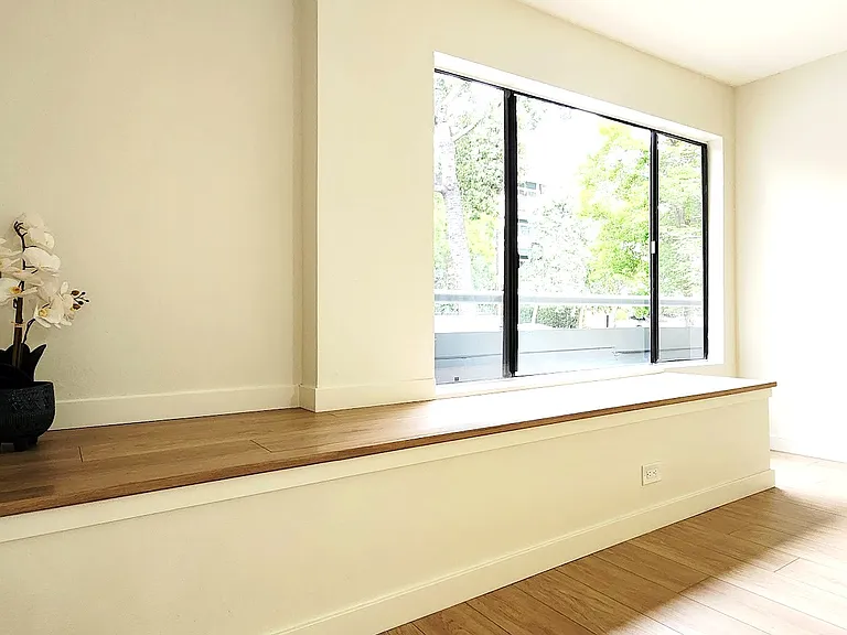 1141 N Columbus Ave — Photo 27