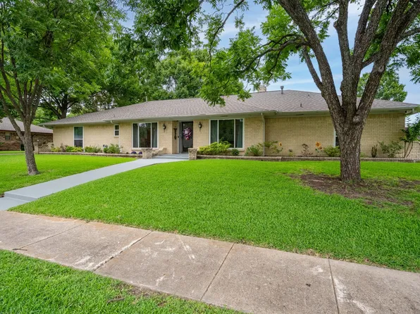 809 Gregory Dr, Garland, TX 75041