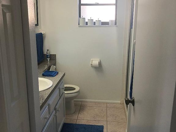 2nd Bathroom