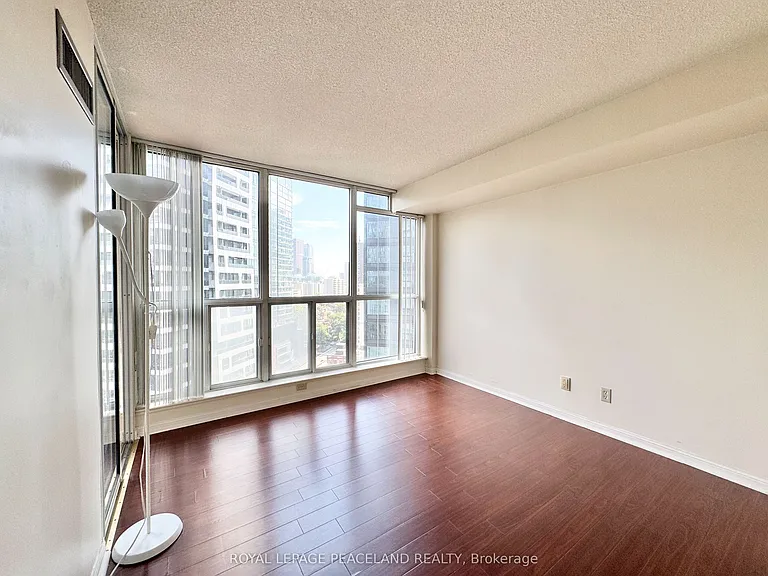 24 Wellesley St W #1709 — Photo 9