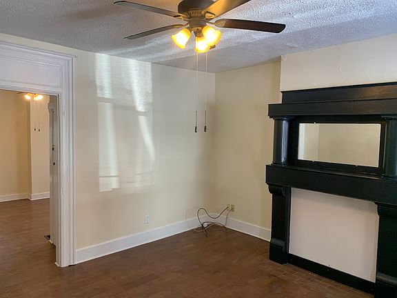 2nd image of 26 Hess St #26