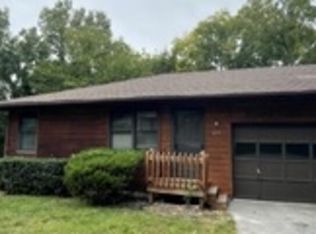 403-405 S 8th Ave, Ozark, MO 65721