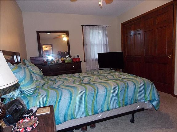 5th image of 5717 Nogard Ave
