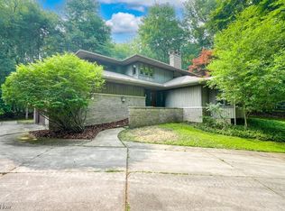 191 Majors Ln, Kent, OH 44240