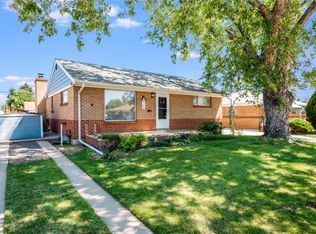 6960 Warren Dr, Denver, CO 80221