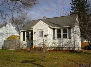 83 Consaul Rd, Albany, NY 12205