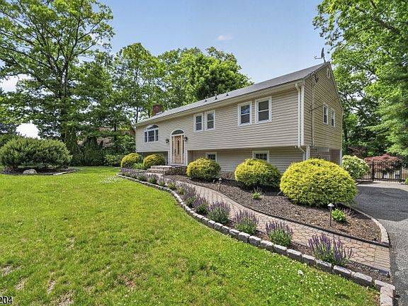 2nd image of 34 Sweetman Ln