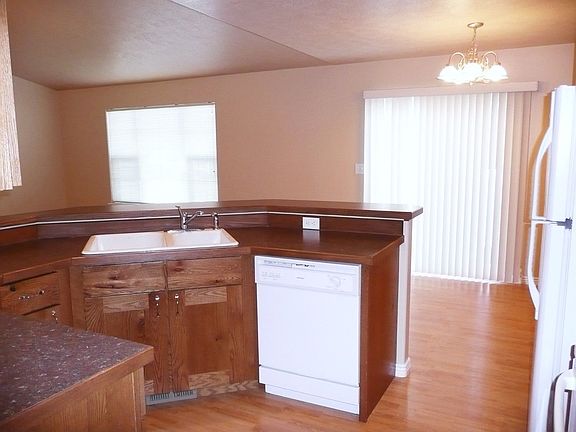 2nd image of 1843 Teton Ct