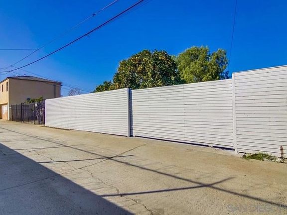 3rd image of 3161-63 Imperial Ave
