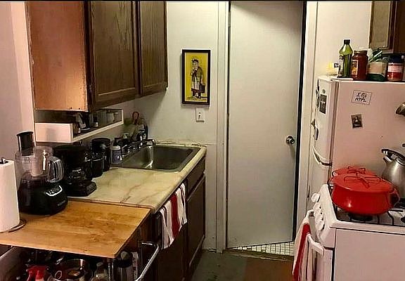 3rd image of 417 E 6th St APT 8