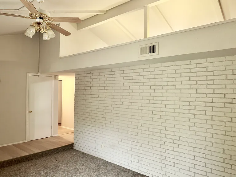 6606 Benhill — Photo 20