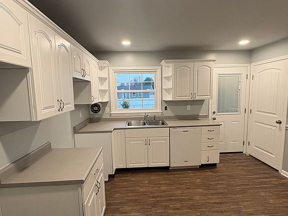 4th image of 3902 Woodgate Ln