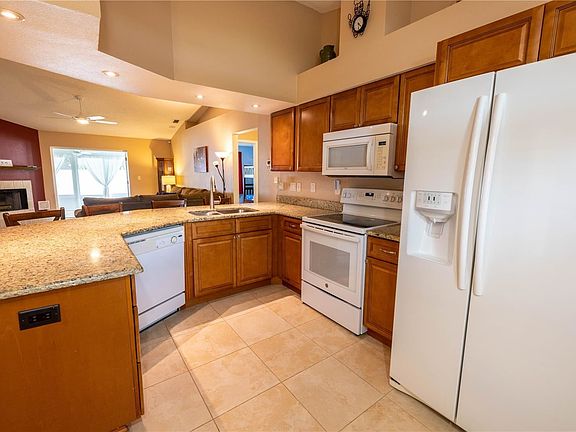 3rd image of 2546 Countryside Pines Dr