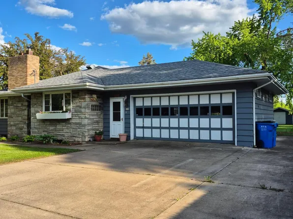 227 E Summit Ave, Grantsburg, WI 54840