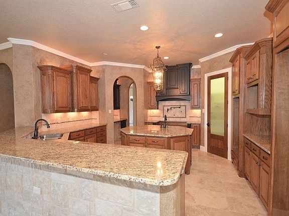 5th image of 6300 Lantana Ct