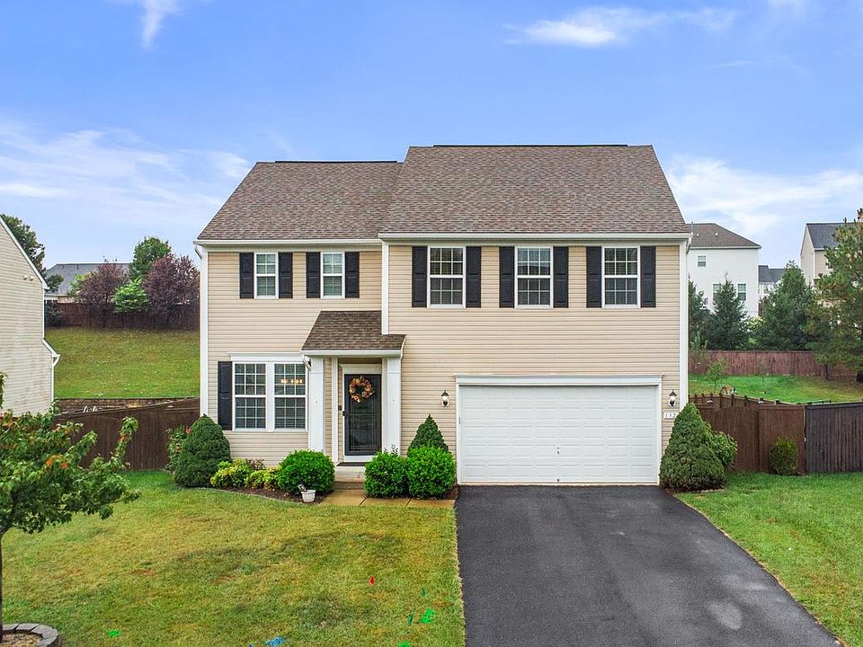 1st image of 132 Merlot Dr