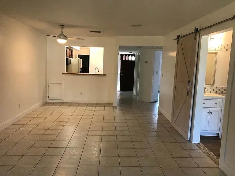 2032 N Carpenter Rd — Photo 4