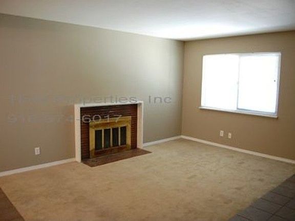 3rd image of 6328 Dundee Dr #B