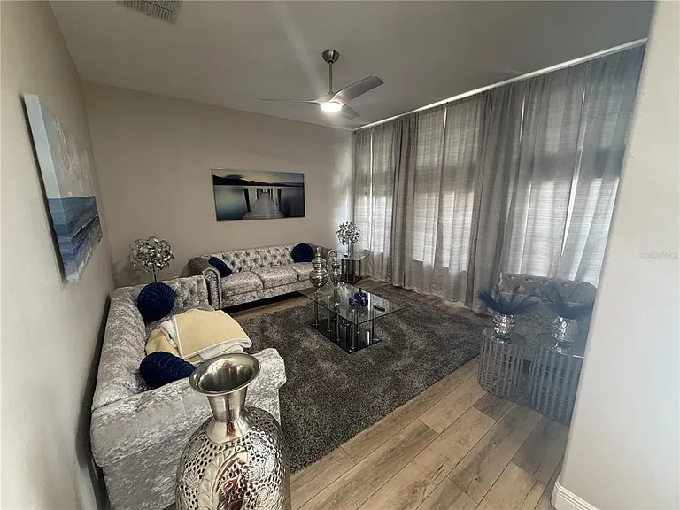 1115 Landale Ct — Photo 4