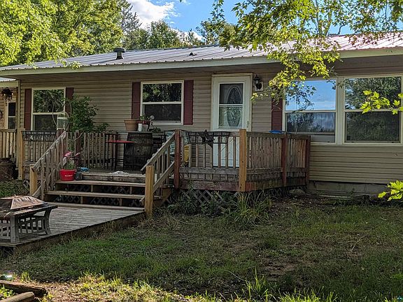 3rd image of 53085 Dupuis Rd