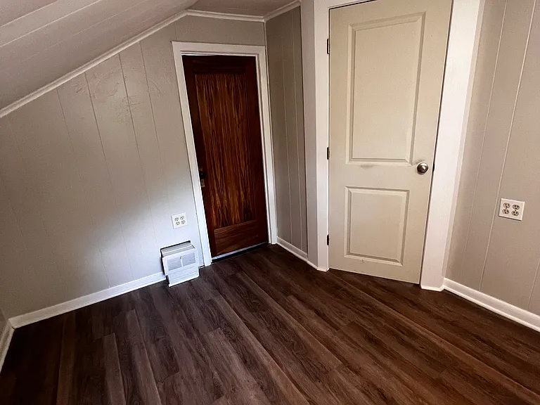197 Sanford St — Photo 11